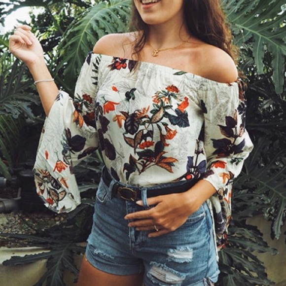 Tops - 🍃 HP • Boutique | Floral Off The Shoulder Top